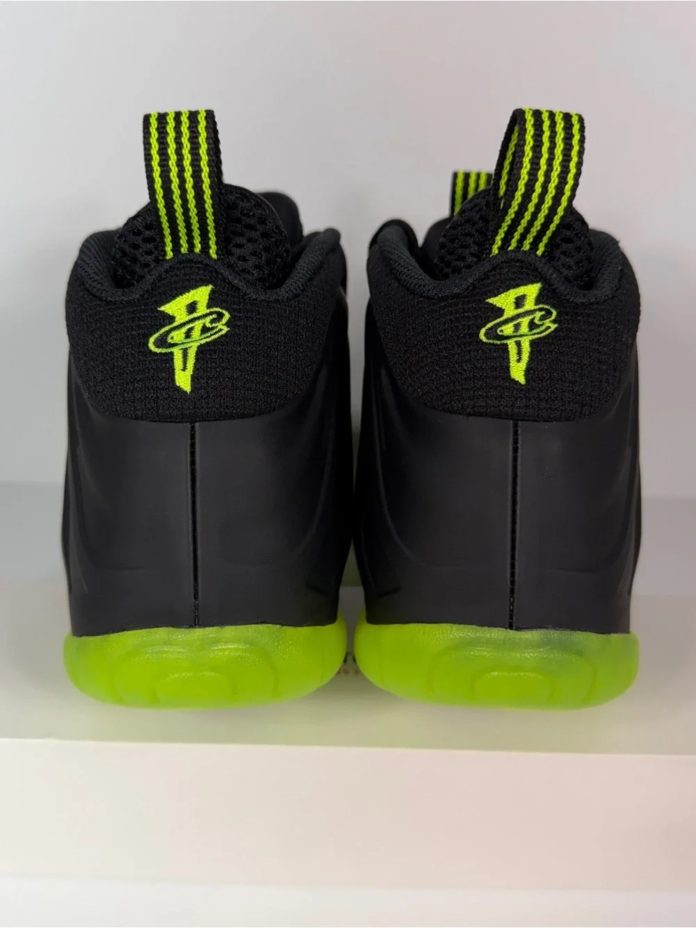 NIKE LITTLE POSITE ONE GS BLACK VOLT FOAMPOSITE KIDS SHOES SIZE 7Y NEON GREEN